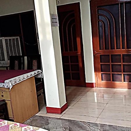 Homestay Comfort Villa Rāmpur Zewnętrze zdjęcie