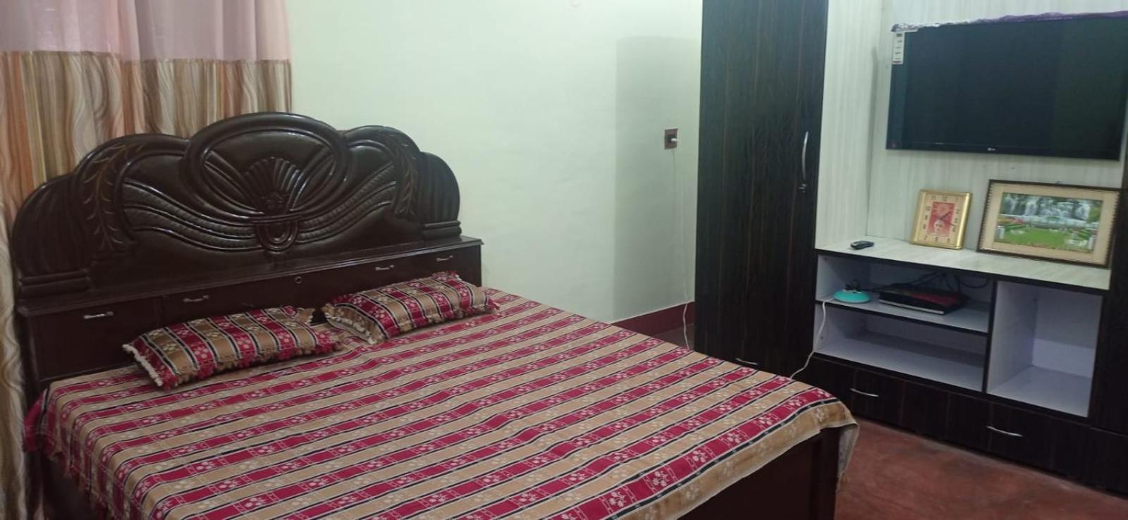 Homestay Comfort Villa Rāmpur Zewnętrze zdjęcie